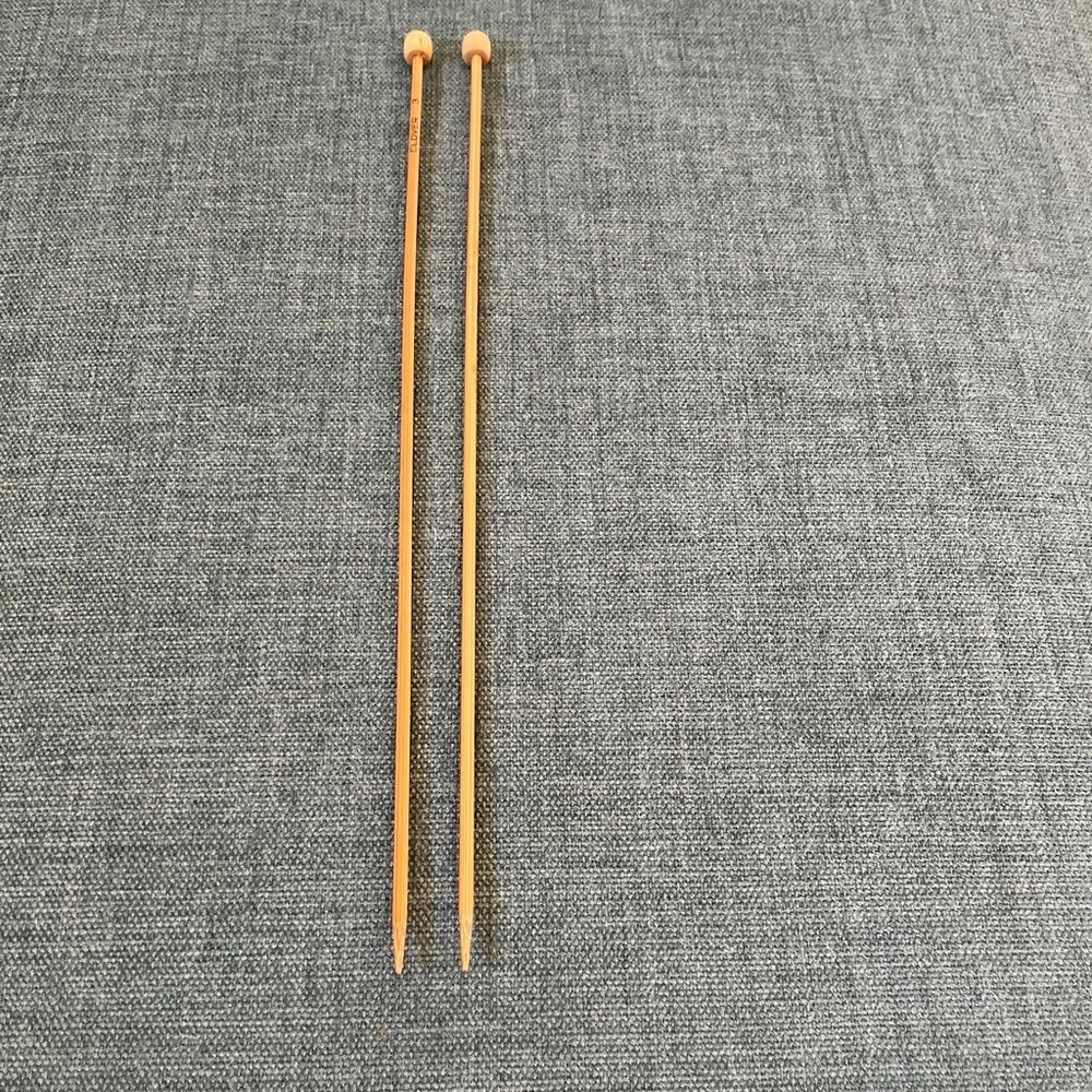 Clover Knitting Needles, Size 3